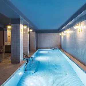 Hotel Du Rond-point Des Champs-élysées - Esprit De France ****