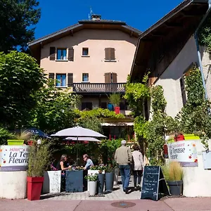 Hotel La Terrasse Fleurie, Logis, Et Restaurant, Divonne-les-Bains